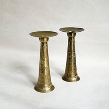 Load image into Gallery viewer, Vintage Brass Candle Holder Bell