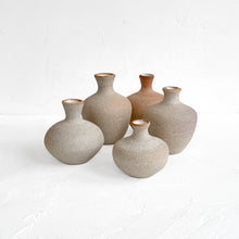 Load image into Gallery viewer, Bud Vase in Sand