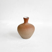Load image into Gallery viewer, Bud Vase in Sand