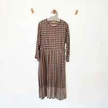 Load image into Gallery viewer, Mel Dress in Checks