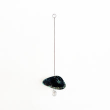 Load image into Gallery viewer, Back and Forth Light Catcher