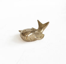Load image into Gallery viewer, Sea Bream Paperweight in Gold