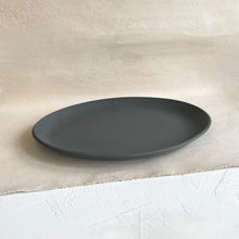 Load image into Gallery viewer, Oval Platter in Slate