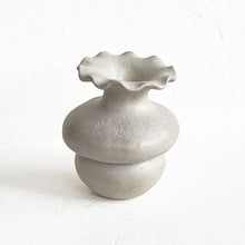 Load image into Gallery viewer, 6.5" Double Bottom Ripple Vessel