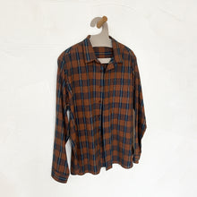 Load image into Gallery viewer, Lovers Unisex Shirt in Plaid