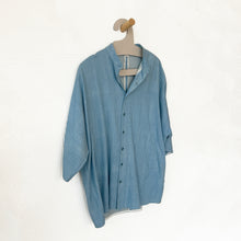 Load image into Gallery viewer, Macca Shirt in Indigo Chambray