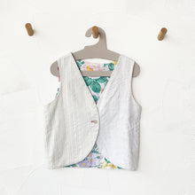 Load image into Gallery viewer, Reversible Vest