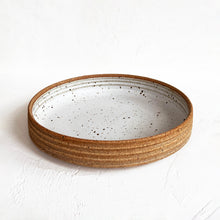 Load image into Gallery viewer, Ribbed Serving Platter in Speckled White