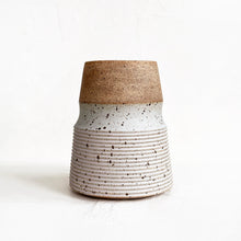 Load image into Gallery viewer, Textured Vase in Speckled White