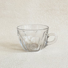 Load image into Gallery viewer, Vintage Glass Cups