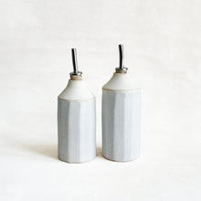 Load image into Gallery viewer, Oil Bottle in Bone