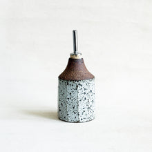 Load image into Gallery viewer, Oil Bottle in Quail