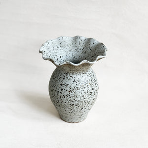 Ruffle Vase in Quail