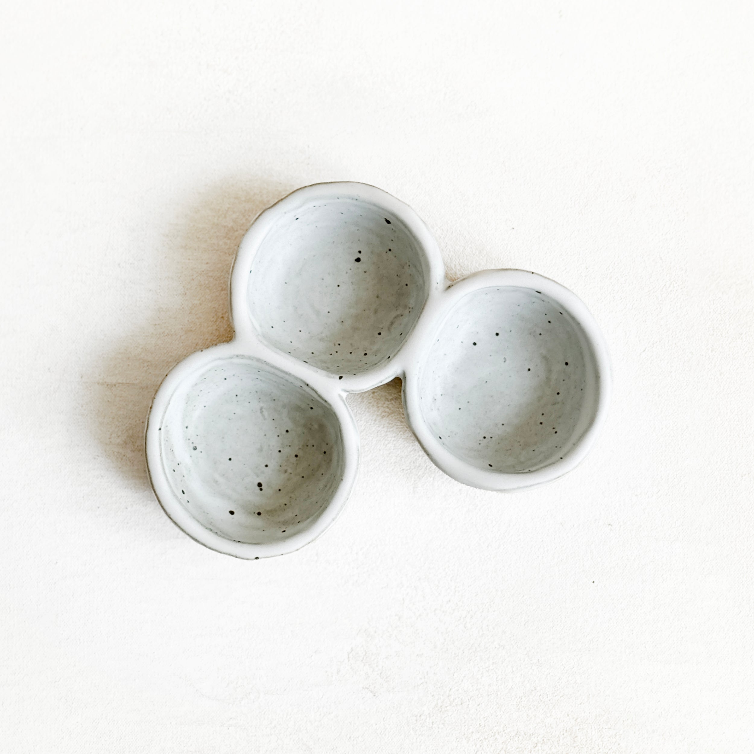 Triple Condiment Bowl in Speckled White