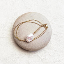 Load image into Gallery viewer, Baroque Pearl Pendant Necklace