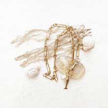 Load image into Gallery viewer, Large Fish &amp; Pearl Link Necklace