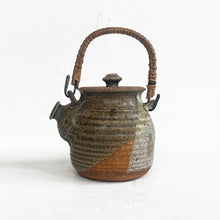 Load image into Gallery viewer, Studio Pottery Teapot