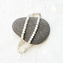 Load image into Gallery viewer, Mother of Pearl Bracelet