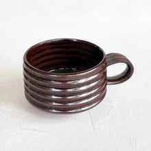 Load image into Gallery viewer, Mug in Glossy Brown