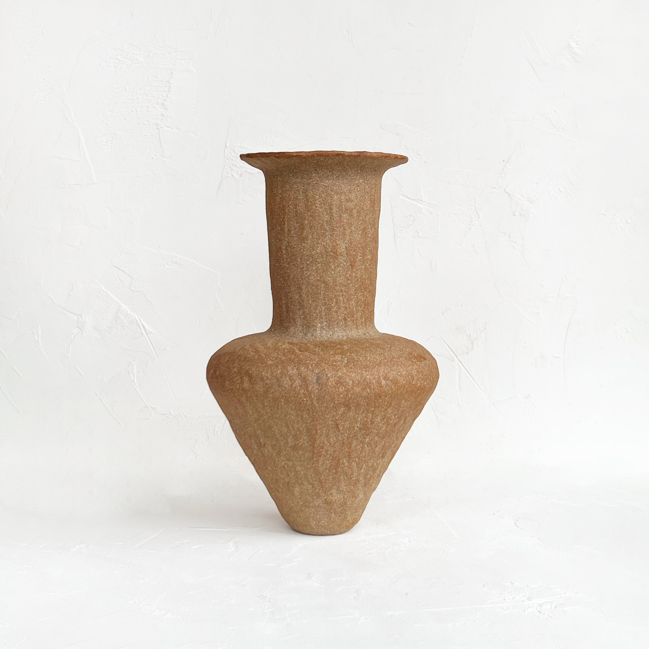 Spade Vase I