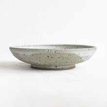 Load image into Gallery viewer, Colletti Low Bowl in Speckled White