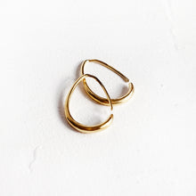 Load image into Gallery viewer, Susa Hoops