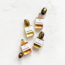 Load image into Gallery viewer, Moon Perfume Oil