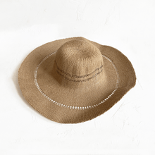 Load image into Gallery viewer, Wide Brim Foldable Straw Hat