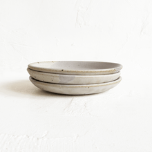 Load image into Gallery viewer, Medium Plate in Glacier &amp; Granite