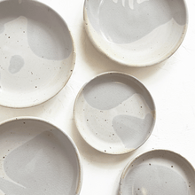 Load image into Gallery viewer, Medium Plate in Glacier &amp; Granite