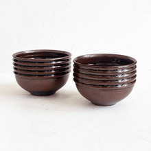 Load image into Gallery viewer, Everyday Bowl in Glossy Brown