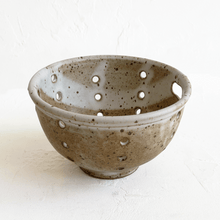 Load image into Gallery viewer, Ceramic Colander