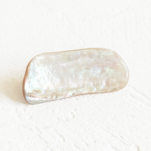 Load image into Gallery viewer, Mother of Pearl Brooch