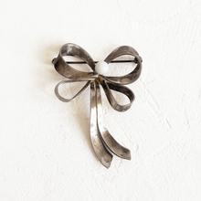 Load image into Gallery viewer, Sterling Silver Bow Brooch