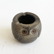 Load image into Gallery viewer, Earthenware Owl Head Ashtray