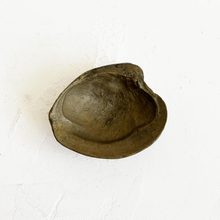 Load image into Gallery viewer, Brass Oyster Trinket Dish