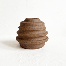 Load image into Gallery viewer, Bud Vase in Red Stoneware