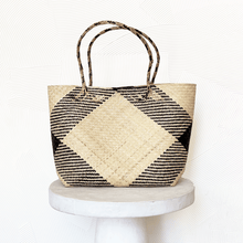 Load image into Gallery viewer, Avery Day Tote in Natural