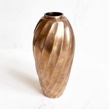 Load image into Gallery viewer, Brass Spiral Vase