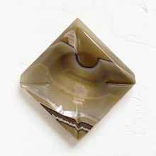 Load image into Gallery viewer, Large Onyx Trinket Dish