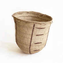 Load image into Gallery viewer, Yanomami Wii Basket in Graphism