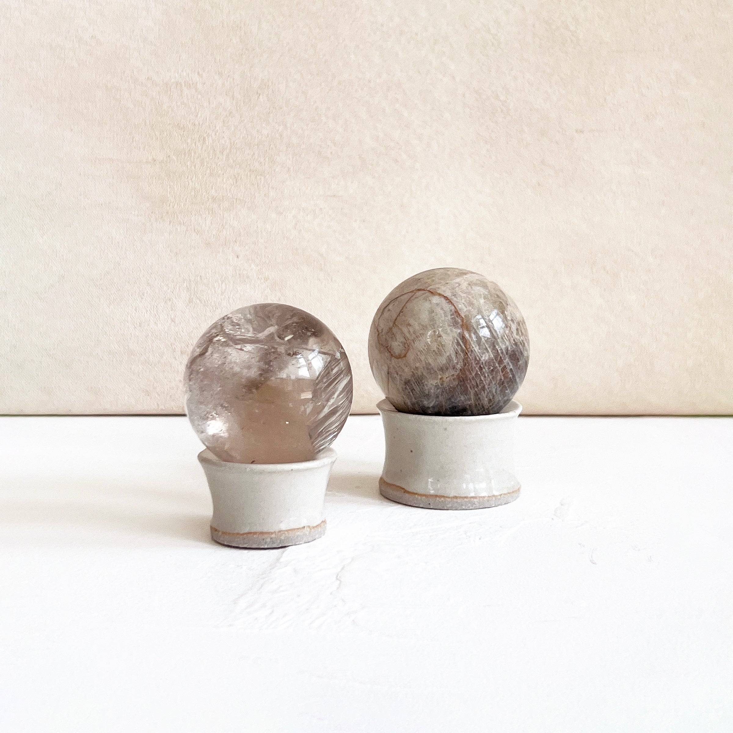 Ceramic Crystal Pedestal in Cream