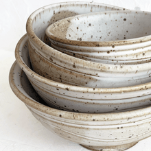 Load image into Gallery viewer, Ceramic Nesting Bowl Set in Speckled White