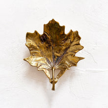 Load image into Gallery viewer, Virginia Metal Crafters Map Leaf Dish