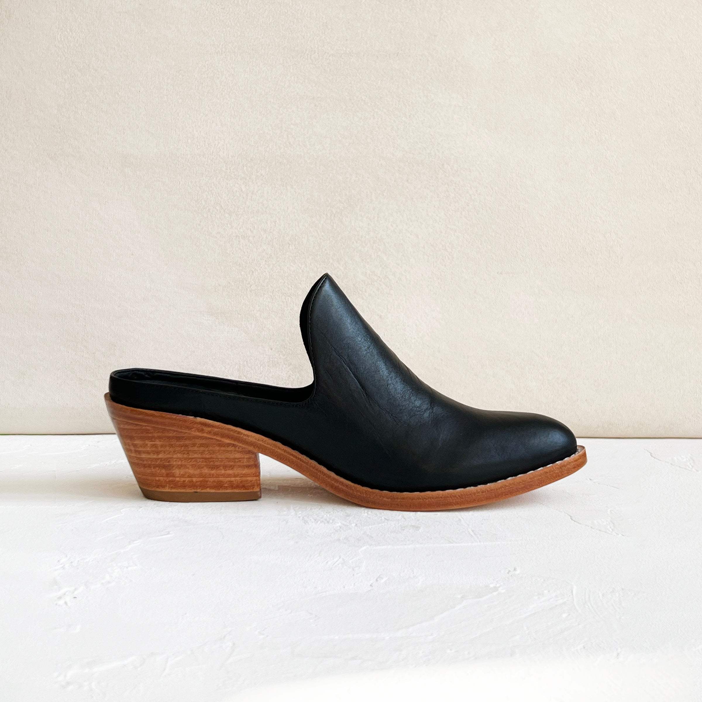 Michelle Leather Mule in Black