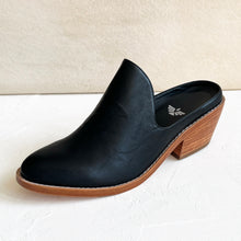 Load image into Gallery viewer, Michelle Leather Mule in Black