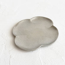 Load image into Gallery viewer, Hand Cast Tin Dish