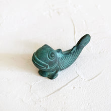 Load image into Gallery viewer, Mudskipper Paperweight in Green