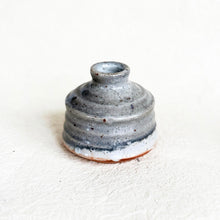 Load image into Gallery viewer, Ceramic Bud Vase