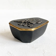 Load image into Gallery viewer, Brass Plum Box in Black